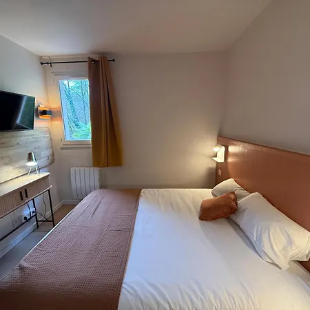 Logis La Cascade Hotel Saint-Genis-les-Ollières