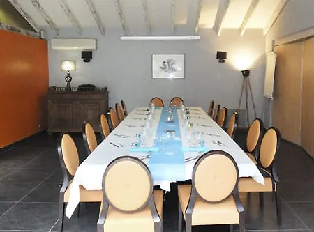 Hotel Logis La Cascade Saint-Genis-les-Ollières