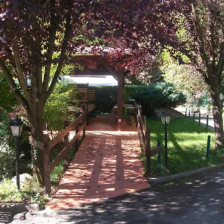 Hotel Logis La Cascade