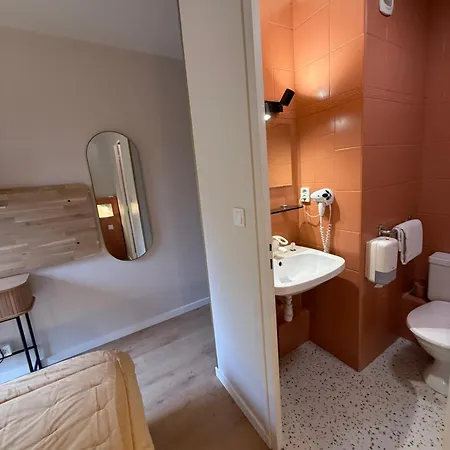 Logis La Cascade - Lyon Nord