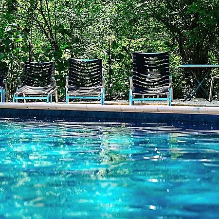 Hotel Logis La Cascade - Lyon Nord 3*