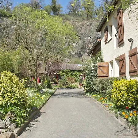 Hotellerie De La Cascade Saint-Genis-les-Ollières