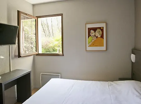 Logis La Cascade - Lyon Nord Saint-Genis-les-Ollieres