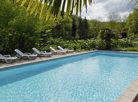 Hotel Logis La Cascade - Lyon Nord